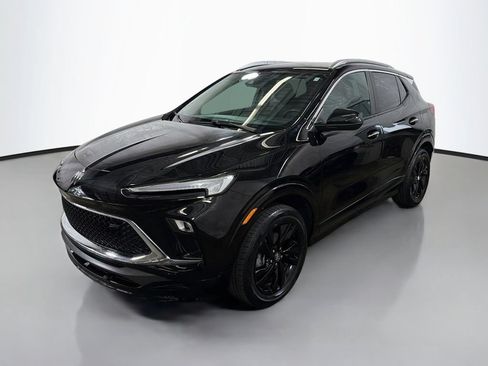 Used 2024 Buick Encore GX Sport Touring AWD/4WD image 5