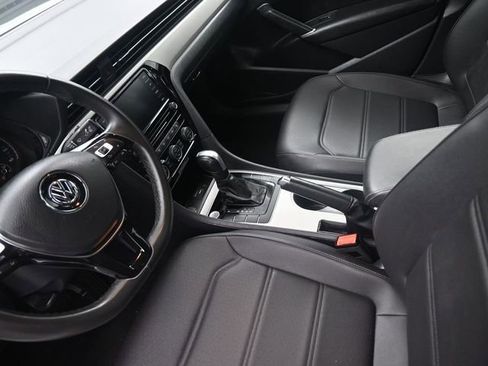 Used 2022 Volkswagen Passat 2.0T SE image 18