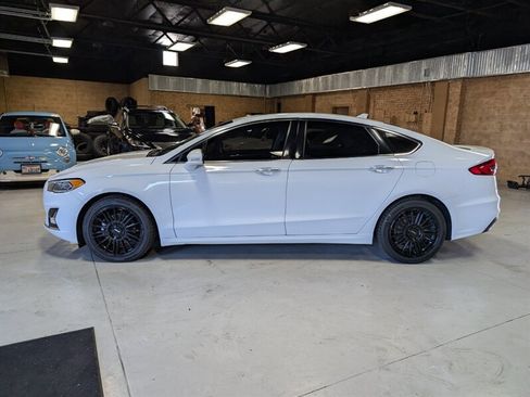 Used 2020 Ford Fusion Titanium image 7