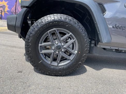 Used 2026 Jeep Wrangler Unlimited Sport AWD/4WD image 9