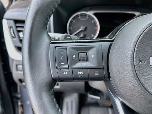 Used 2023 Nissan Rogue SV w/ SV Premium B Package FWD image 37