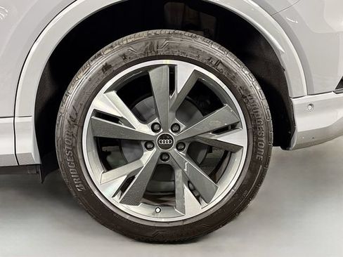 Used 2023 Audi Q4 e-tron Premium Plus w/ Premium Plus AWD/4WD image 31