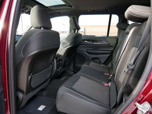 New 2026 Jeep Grand Cherokee Laredo X image 8