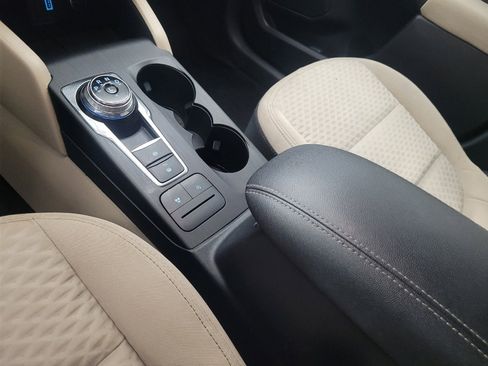Used 2020 Ford Escape SE FWD image 26