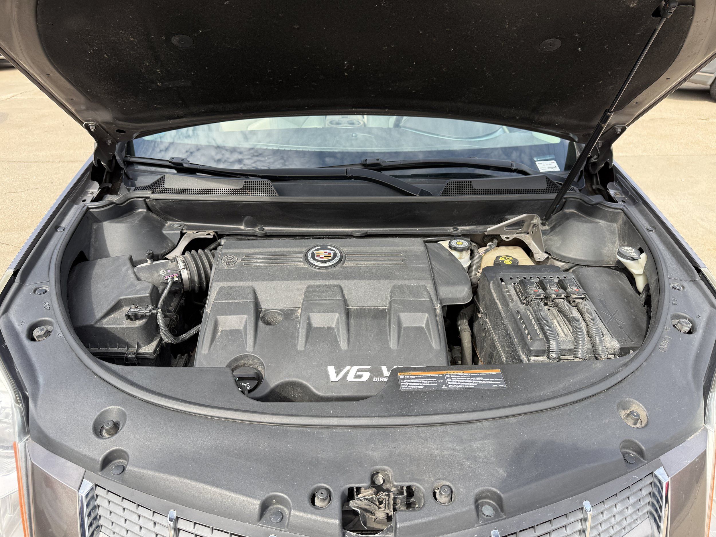 Used 2011 Cadillac SRX Luxury FWD image 28