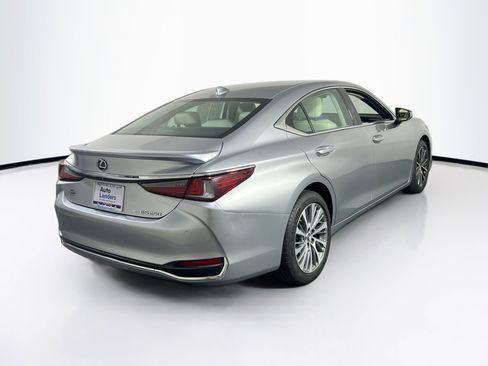 Used 2022 Lexus ES 250 w/ Premium Package image 5