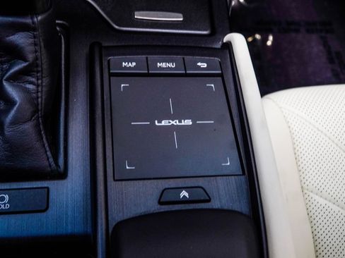 Used 2022 Lexus ES 350 Ultra Luxury w/ Accessory Package 2 FWD image 21