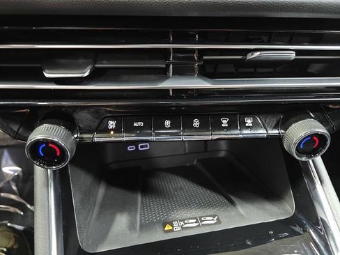 Used 2024 Chevrolet Traverse Z71 w/ LPO, Floor Liner Package image 23