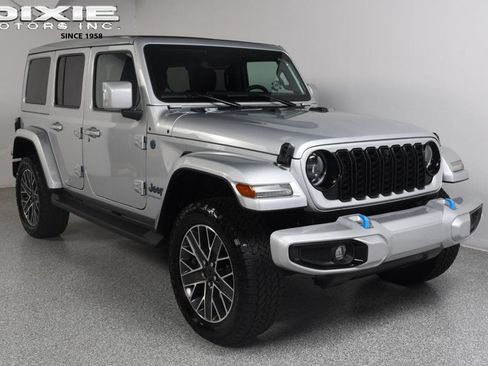 Used 2024 Jeep Wrangler High Altitude AWD/4WD image 1