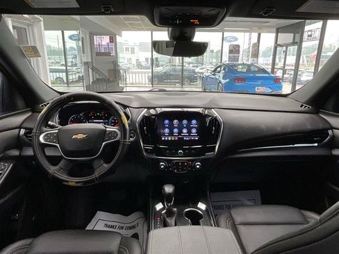 Used 2023 Chevrolet Traverse LT w/ LT Premium Package AWD/4WD image 17