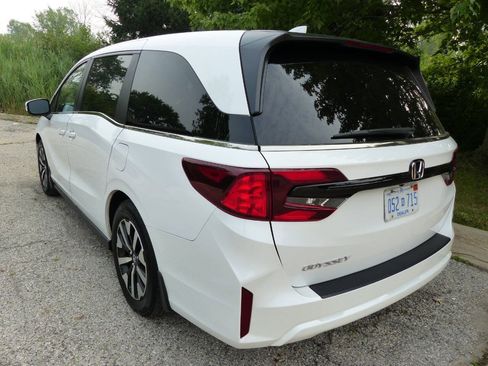 Used 2025 Honda Odyssey EX-L image 7