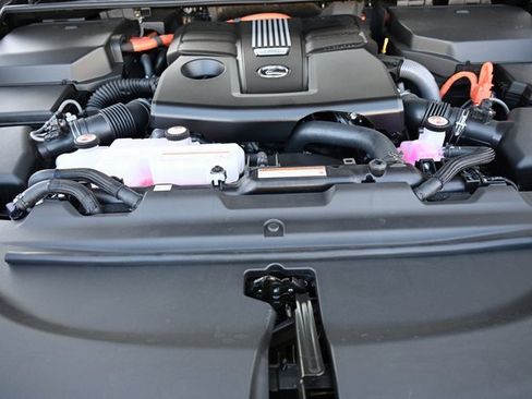 New 2026 Lexus LX 700h Luxury image 21