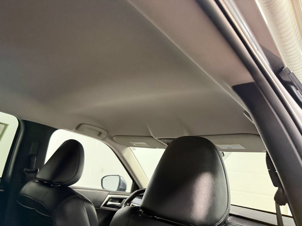 Used 2024 Mitsubishi Outlander SE AWD/4WD image 17