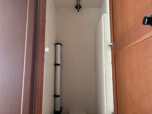 Used 2016 Mercedes-Benz Sprinter 3500 image 31