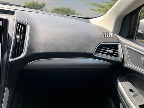 Used 2022 Ford Edge SEL w/ Convenience Package AWD/4WD image 17