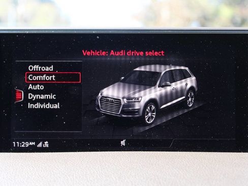 Used 2017 Audi Q7 3.0T Premium Plus image 22