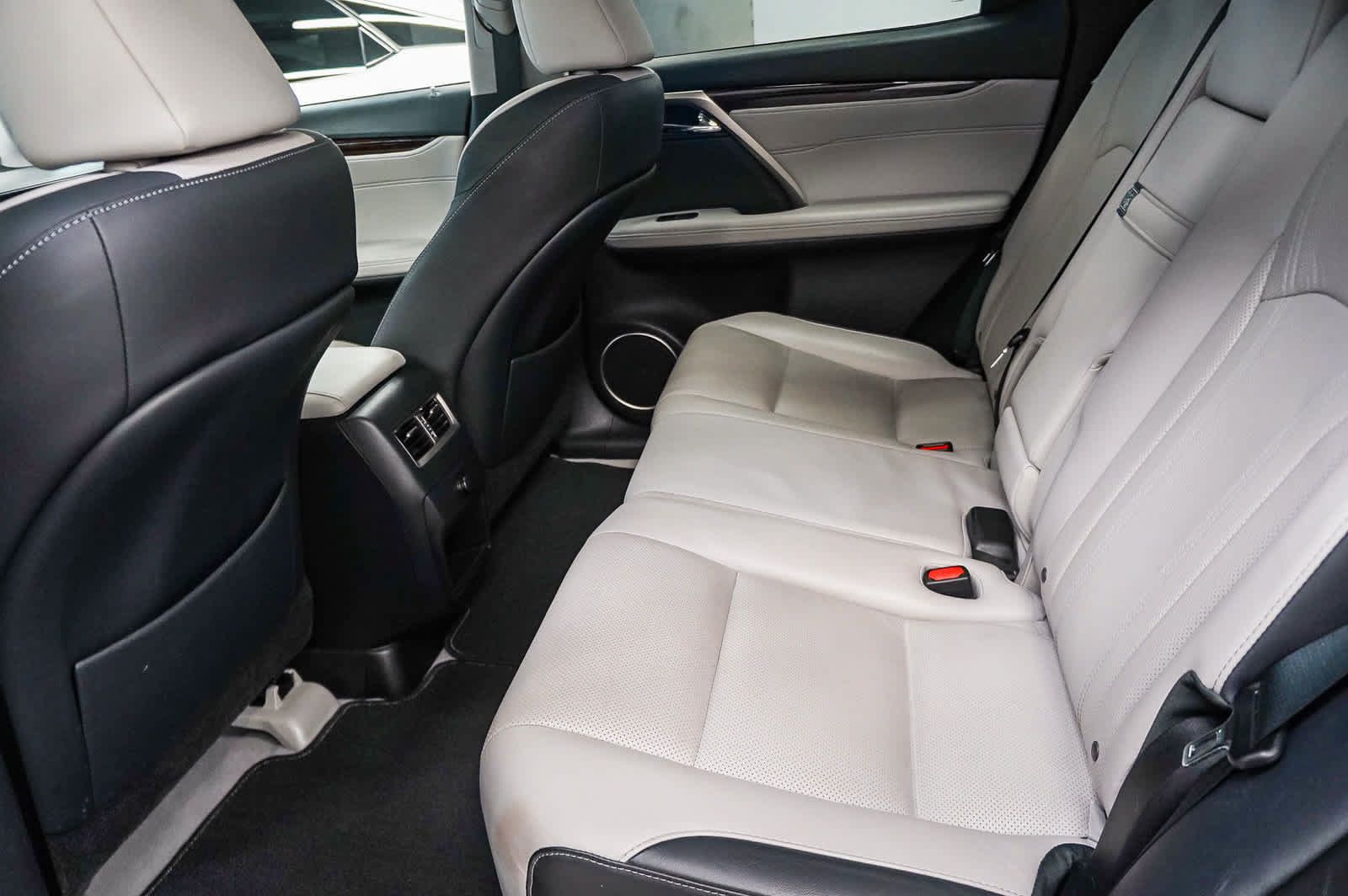 Used 2019 Lexus RX 350 FWD w/ Navigation Package image 17