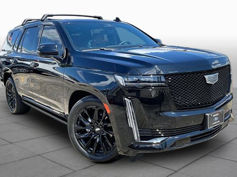 Used 2024 Cadillac Escalade Sport w/ LPO, ONYX Package AWD/4WD image 3