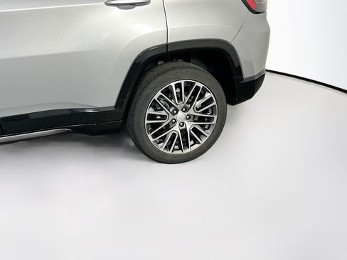 Used 2023 Jeep Compass Limited w/ Elite Group AWD/4WD image 29
