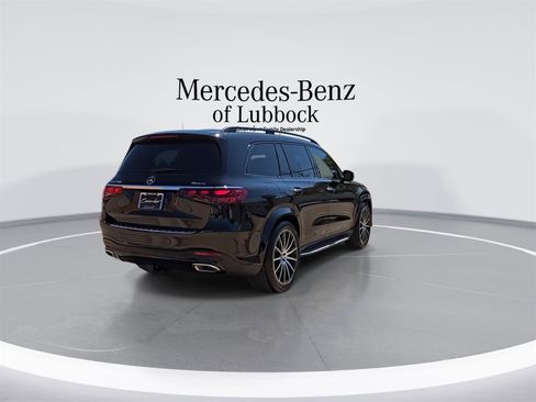 New 2026 Mercedes-Benz GLS 580 4MATIC image 8