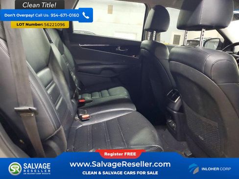 Used 2019 Kia Sorento EX FWD image 15