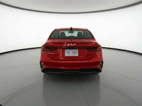 Used 2024 Kia Forte LXS image 7