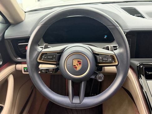 Certified 2024 Porsche Panamera image 11