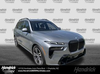 Used 2025 BMW X7 xDrive40i w/ M Sport Package video 1