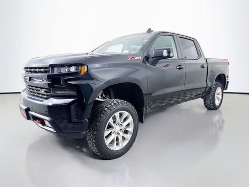 Used 2020 Chevrolet Silverado 1500 LT Trail Boss image 3