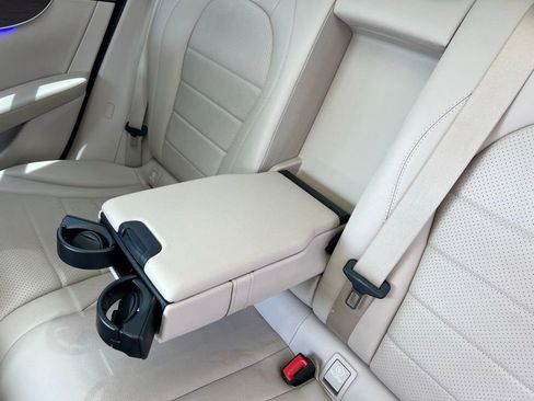 Used 2022 Mercedes-Benz GLC 300 4MATIC image 25