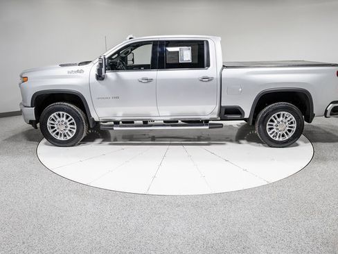 Used 2022 Chevrolet Silverado 3500 High Country image 35