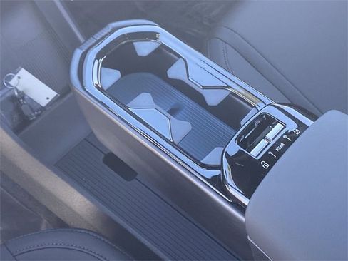 New 2025 Volvo EX30 Ultra w/ Protection Package Premier image 24