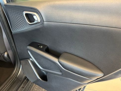 Used 2020 Kia Soul S image 25