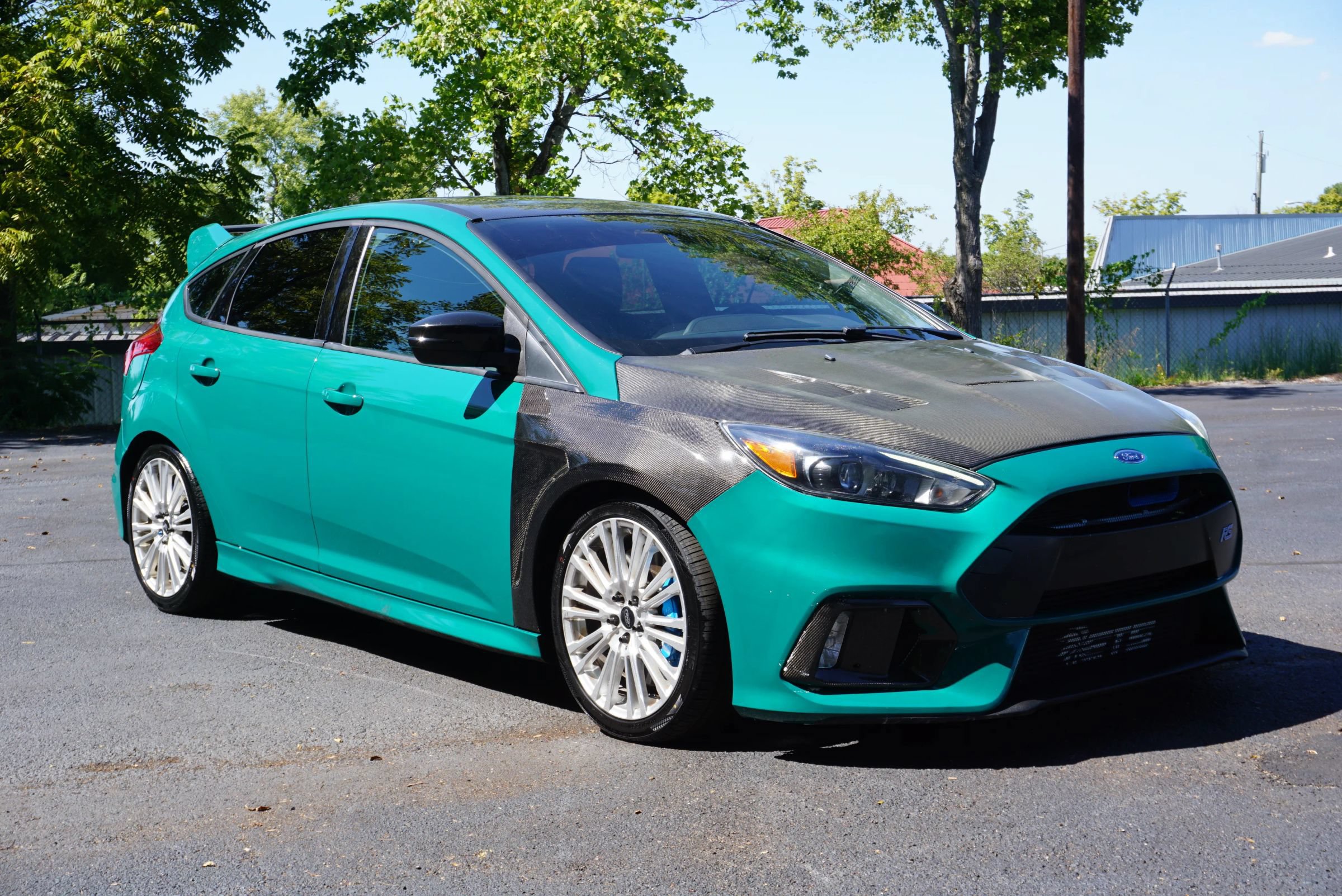 Used 2017 Ford Focus RS AWD/4WD image 3