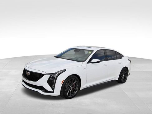 Used 2026 Cadillac CT5 V image 2