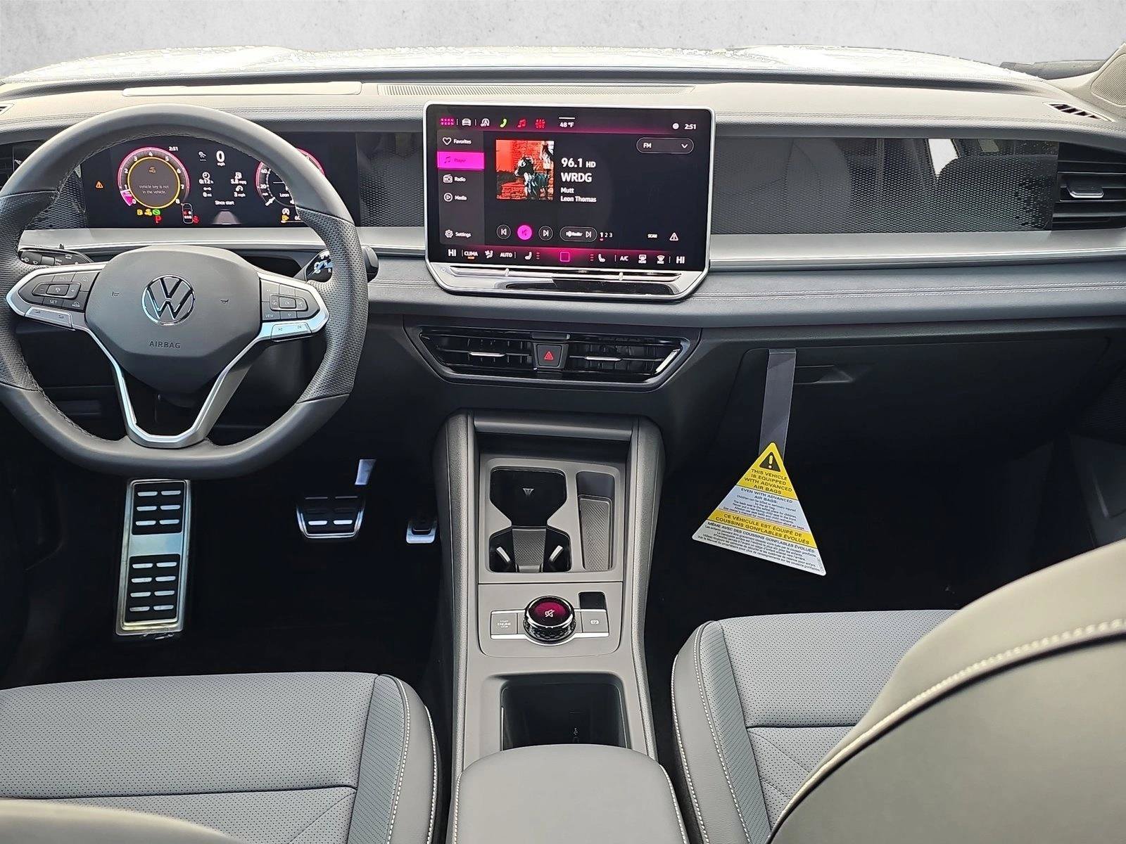 New 2026 Volkswagen Tiguan SE R-Line FWD image 18