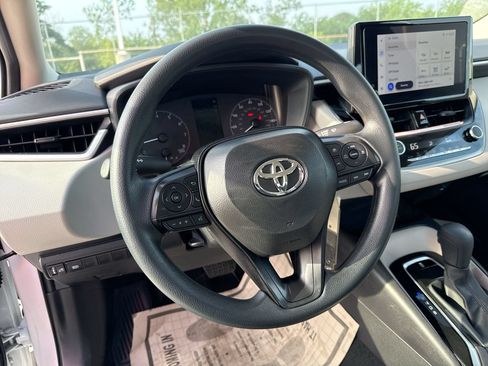 Certified 2025 Toyota Corolla LE FWD image 11