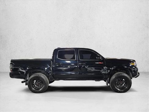 Used 2020 Toyota Tacoma Limited image 4