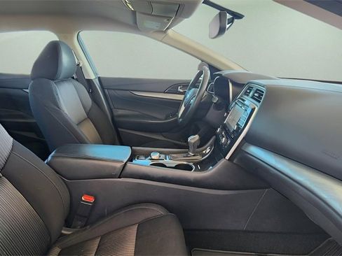 Used 2018 Nissan Maxima 3.5 S image 22