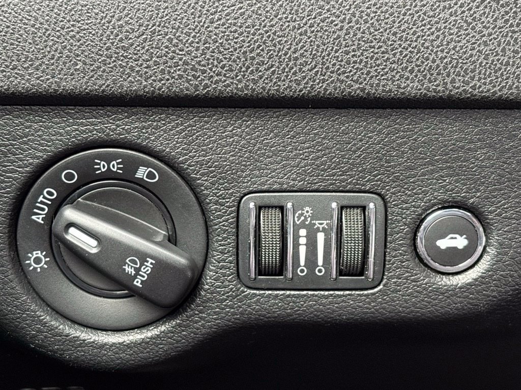 Used 2022 Dodge Charger GT w/ Performance Handling Group RWD image 30