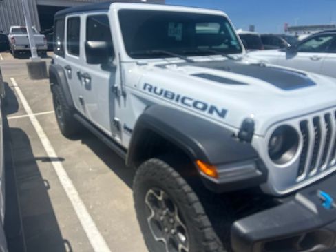 Used 2023 Jeep Wrangler Unlimited Rubicon 4xe w/ Cold Weather Group AWD/4WD image 3