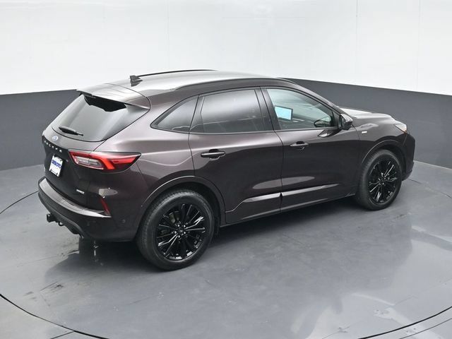 Certified 2023 Ford Escape ST-Line Elite w/ Premium Technology Package AWD/4WD image 46