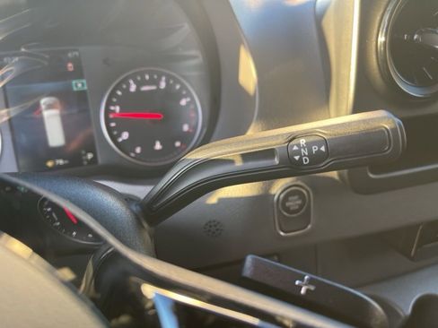 Used 2025 Mercedes-Benz Sprinter 2500 image 13