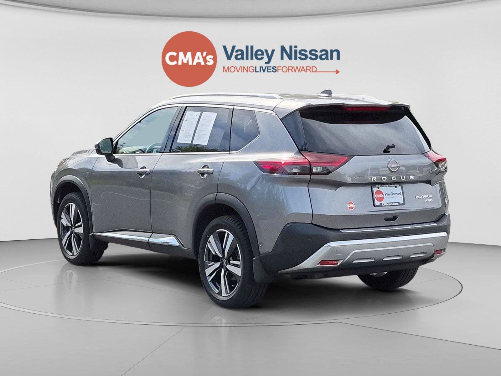Certified 2022 Nissan Rogue Platinum w/ Head-Up Display Package AWD/4WD image 3