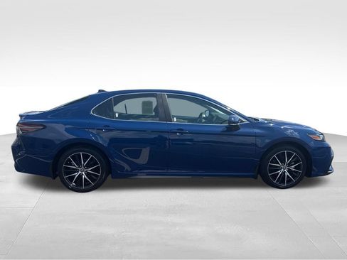 Used 2023 Toyota Camry SE w/ Convenience Package FWD image 6