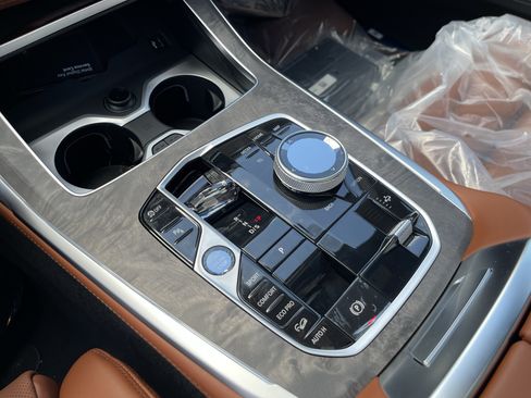 New 2027 BMW X7 M60i AWD/4WD image 15