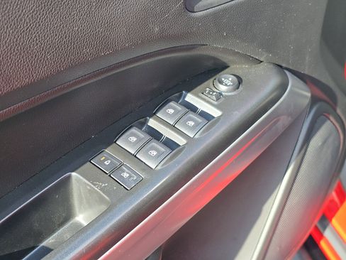 Used 2019 Chevrolet Colorado ZR2 image 31