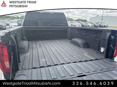 Used 2021 GMC Sierra 2500 AT4 image 13