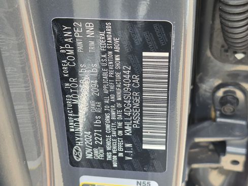 Used 2025 Hyundai Elantra SE w/ Cargo Package FWD image 29