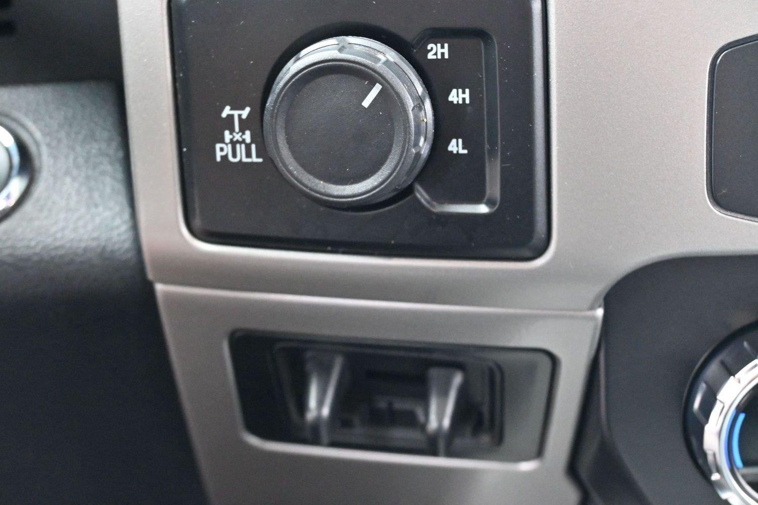 Used 2022 Ford F250 Lariat w/ Lariat Ultimate Package AWD/4WD image 26